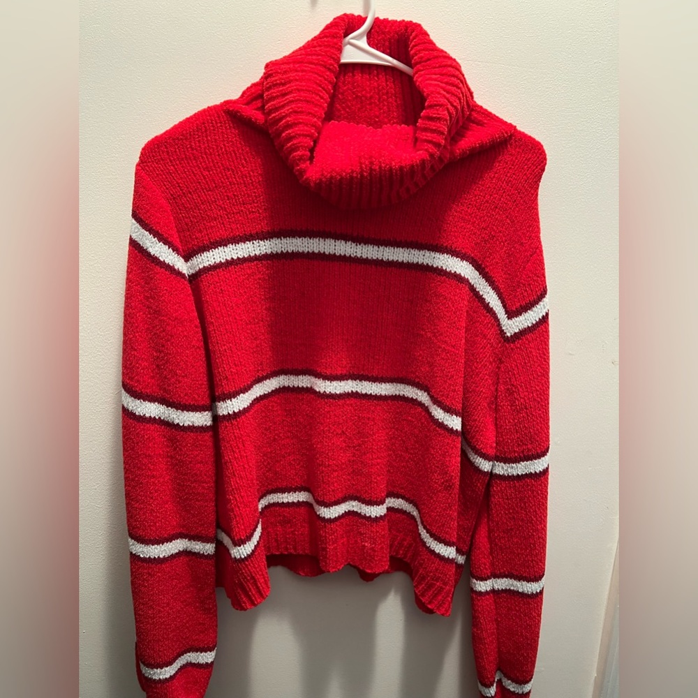 Cropped cowl neck sweater in XXL